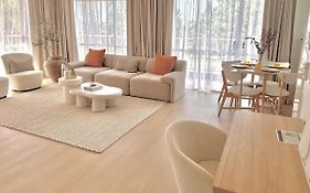 Penthouse With Private Rooftop On The Broadwater